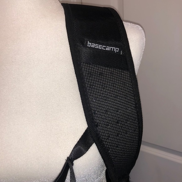 Basecamp Microsoft Backpack NWT - Picture 2 of 12